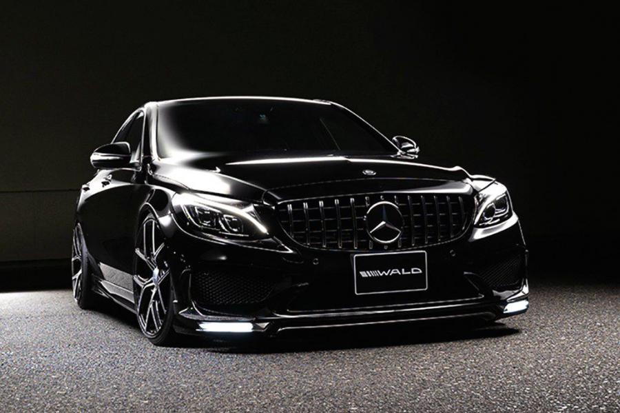  Mercedes-AMG C63 Black Bison by Wald 2019 года  (фото 1 из 16)